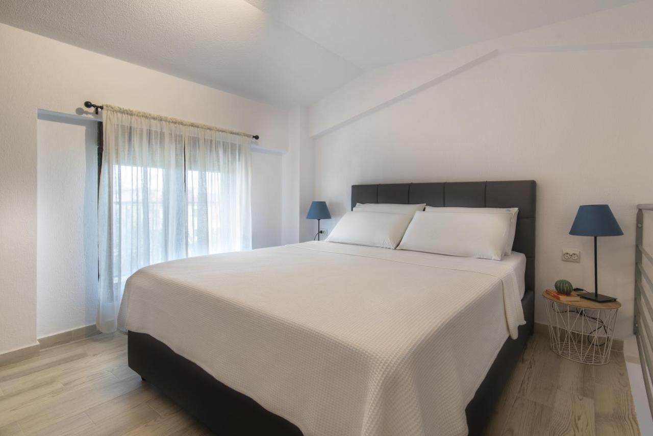 Varka Rooms Nikíti Eksteriør bilde